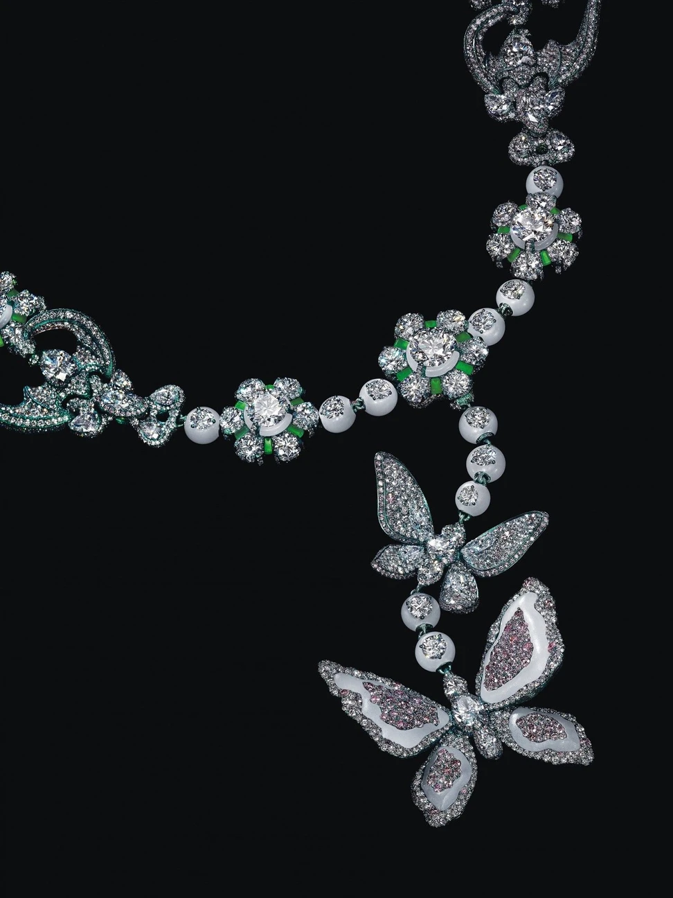 <p>‘A Heritage in Bloom’ Necklace by Wallace Chan</p>