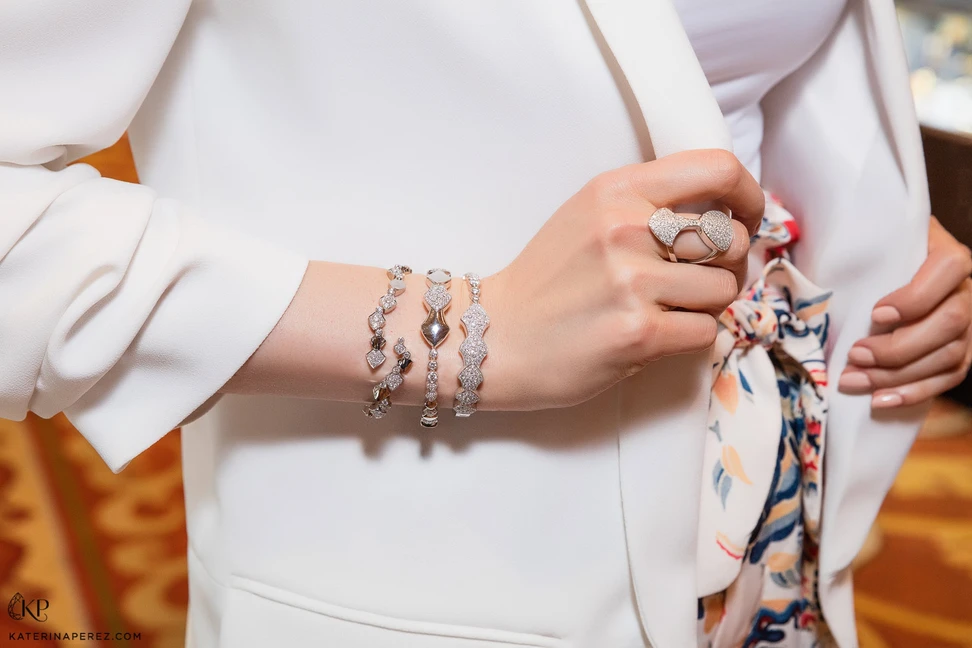 <p>Akillis Python bracelets and ring paved with diamonds. Photo by Simon Martner</p>
