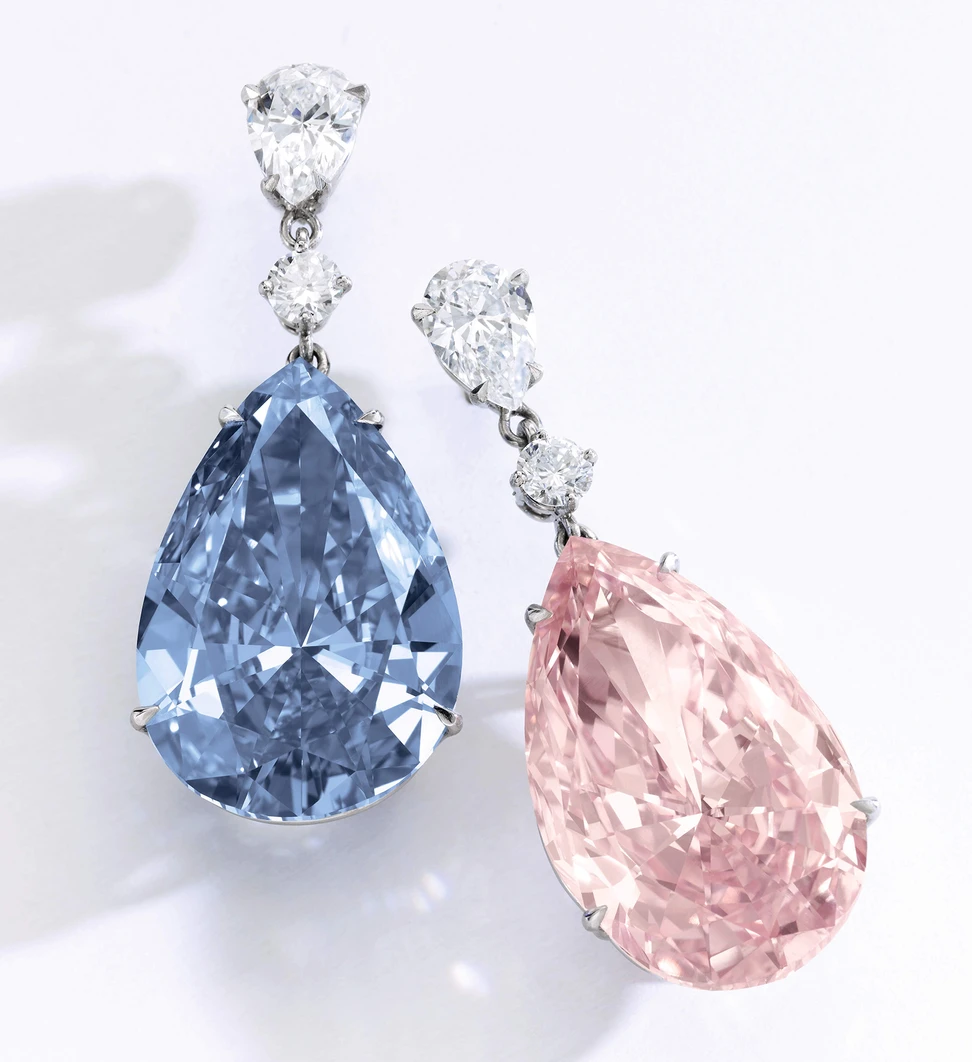 <p>Apollo blue and Artemis pink diamonds on sale at Sotheby’s</p>