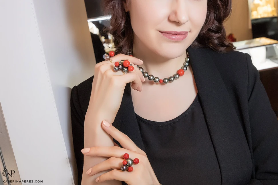 <p>Assael ‘Bubbles’ collection rings and necklace by Sean Gilson with Tahitian pearls and coral</p>