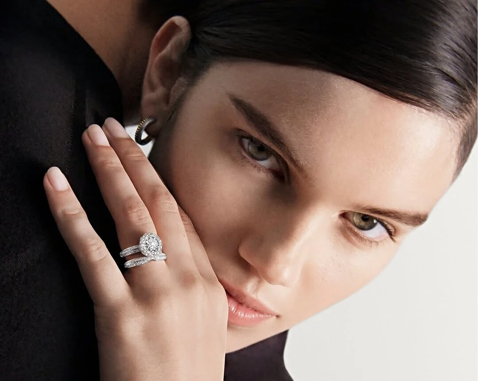 <p>Boucheron Etoile de Paris diamond engagement ring and wedding band</p>
