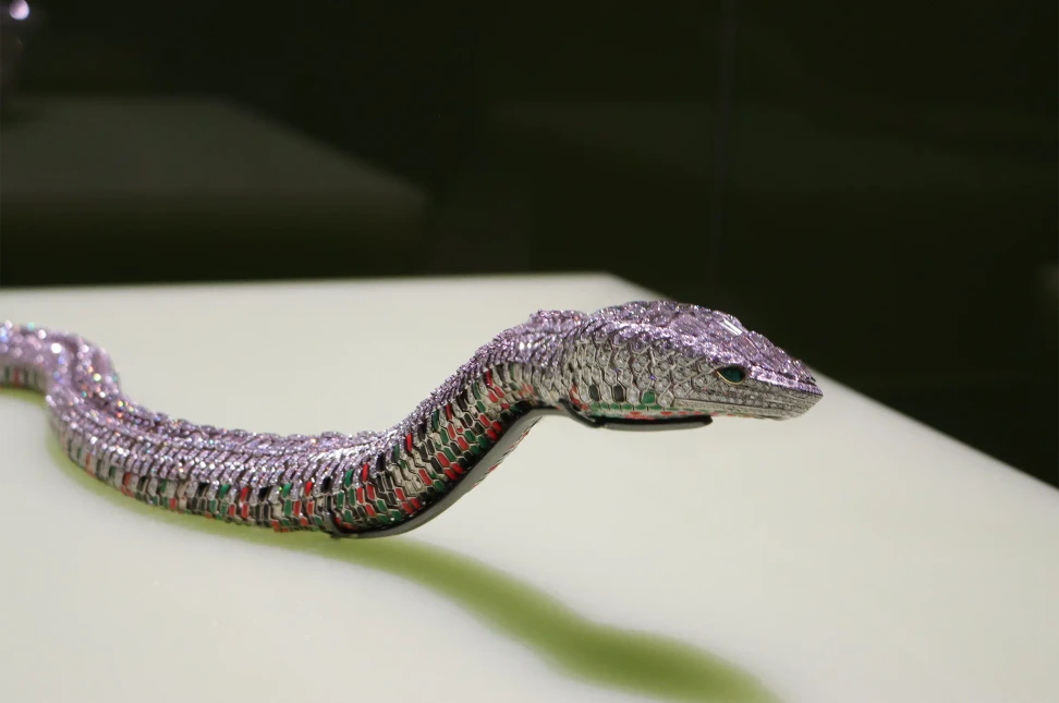 Cartier Snake necklace, 1968, commissioned by María Félix, with 2,473 diamonds, emerald eyes and enamelled scales in the colours of the Mexican flag. Cartier Collection