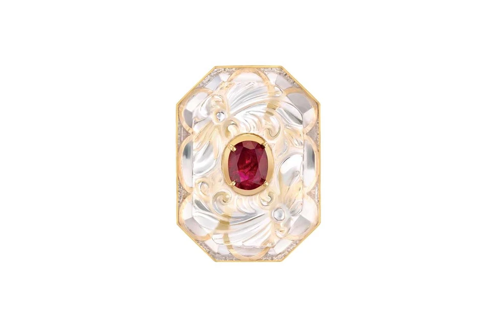 <p>Chanel Café Society Vendome San Marco ring in white and yellow gold, with a Burmese ruby and brilliant-cut diamonds set into rock crystal</p>

