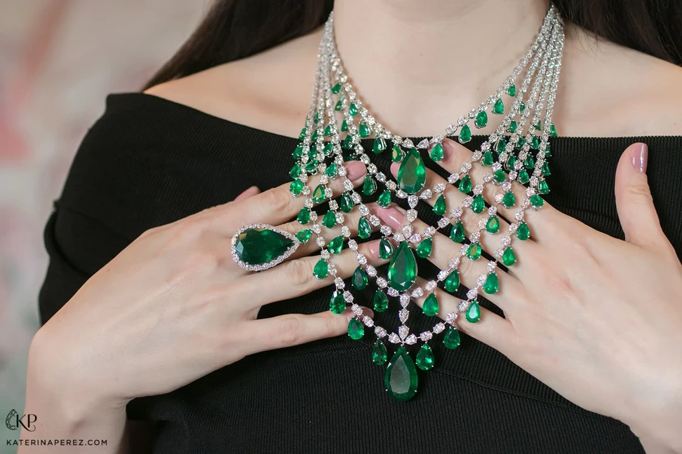 <p>Chopard ‘Red Carpet’ collection necklace with pear cut cabochon emeralds, emeralds and diamonds</p>
