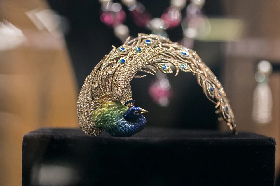 <p>Christie’s ‘Maharajas &amp; Mughal Magnificence’ Mellerio dits Meller peacock aigrette with diamonds in enamel and gold, commissioned by the Maharaja of Kapurthala in 1905</p>
