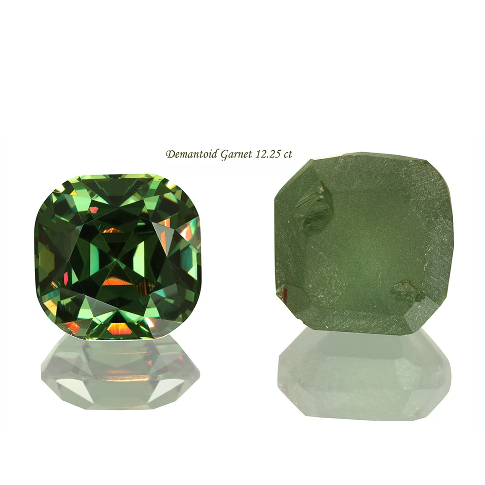 <p>Demantoid Garnet</p>