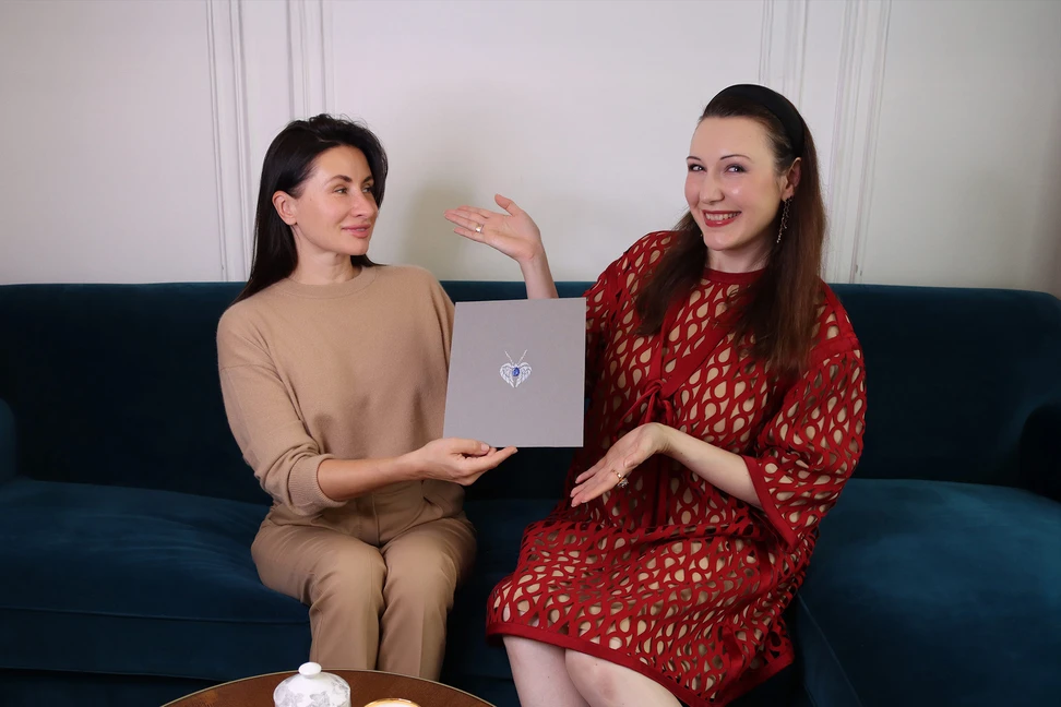<p>Elvira Iurova, the Founder of El&#8217;eeté Jewellery, with Katerina Perez and the gouache painting of her bespoke pendant </p>

