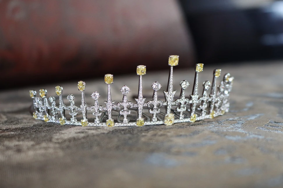 <p>Royal Crown tiara by Narcisa Pheres comprising 537 white and yellow diamonds set in 18k white gold </p>