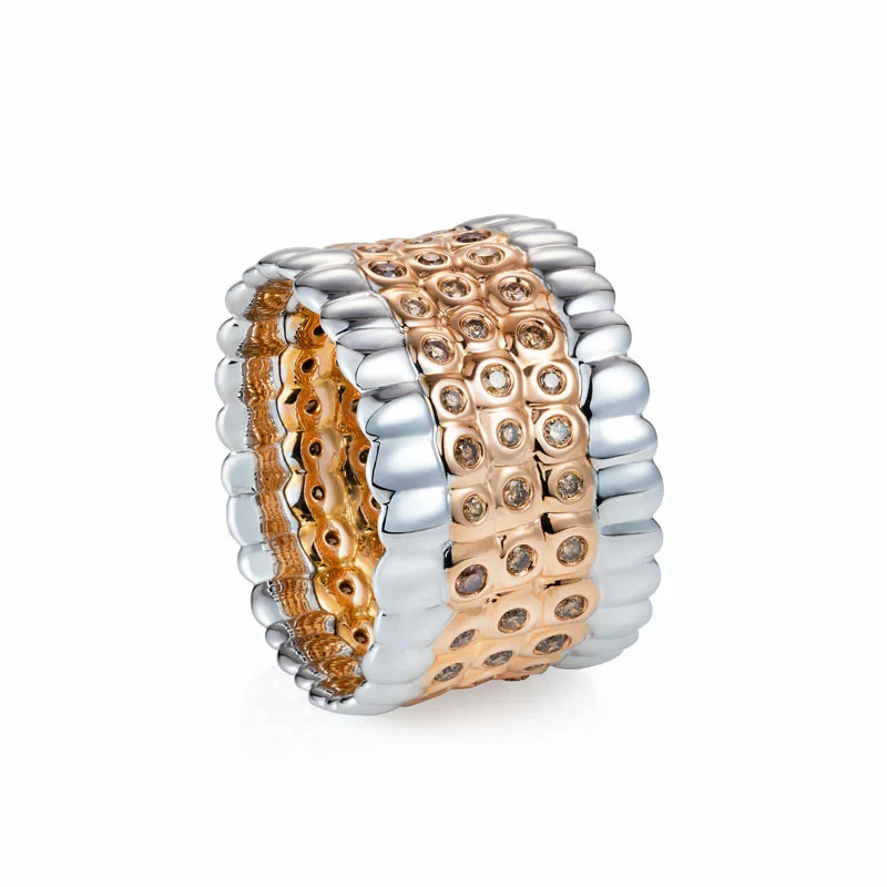<p>Julien Riad Sahyoun – Skin Cinta Brown Diamond Ring in 18K Rose & White Gold</p>