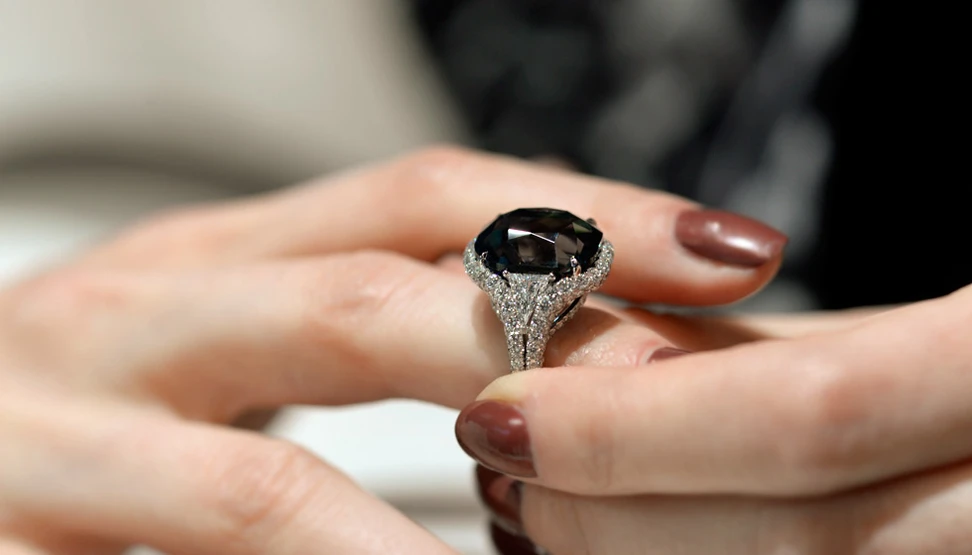 <p>Bayco ring with sapphire 17.6ct and 242 diamonds totalling 3.64 carats. Photographer: Saira MacLeod</p>