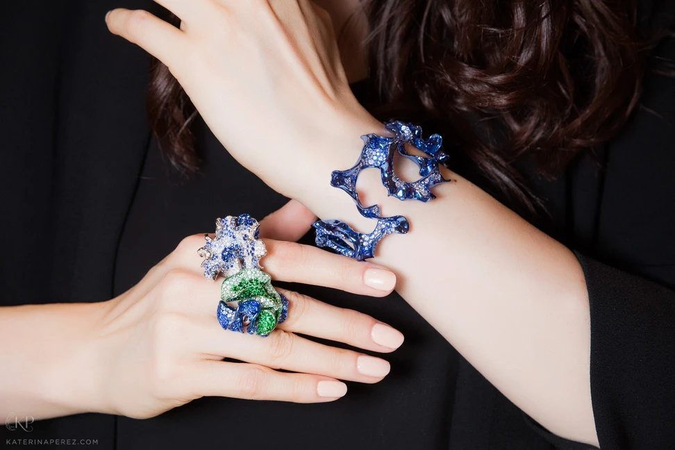 <p>Neha Dani Cadence collection bracelet and rings with diamonds. Photo by Simon Martner</p>

