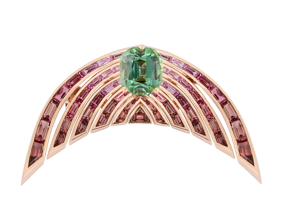 <p>Lily Gabriella Manta Ray brooch, set with a a 3.41ct cushion-cut mint tourmaline and 58 calibrated sapphires and tourmalines</p>
