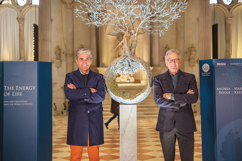In 2023, Martin Katz collaborated with Italian sculptor Andrea Roggi on Energy of Life