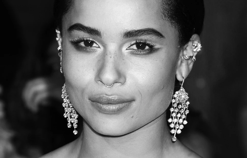 <p>Zoë Kravitz wears a pair of Martin Katz floating Diamond Rain earrings at the Divergent movie premiere, set with 102 round diamonds in 18k white gold ©martinkatzjewels</p>

