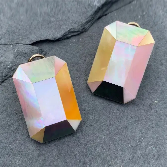 <p>Melanie Georgacopoulos New Mop Shell Collection earrings</p>