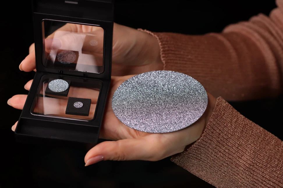 <p>Osmium’s microscopic crystal surface can’t be replicated, which means each piece has its own unique topography, like a mountain range on a map or a fingerprint</p>