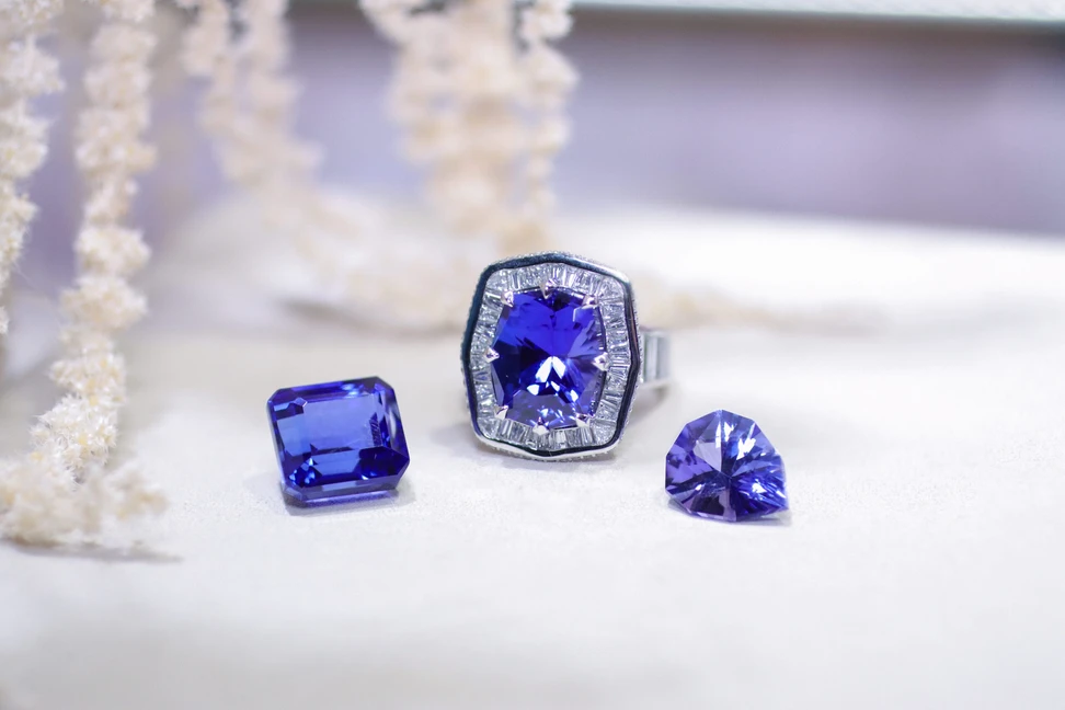 <p>Palm Beach Gems by Nicole Antique Dreams ring set with a 13.10 carat tanzanite and 6.60 carats of diamonds in 18k white gold</p>