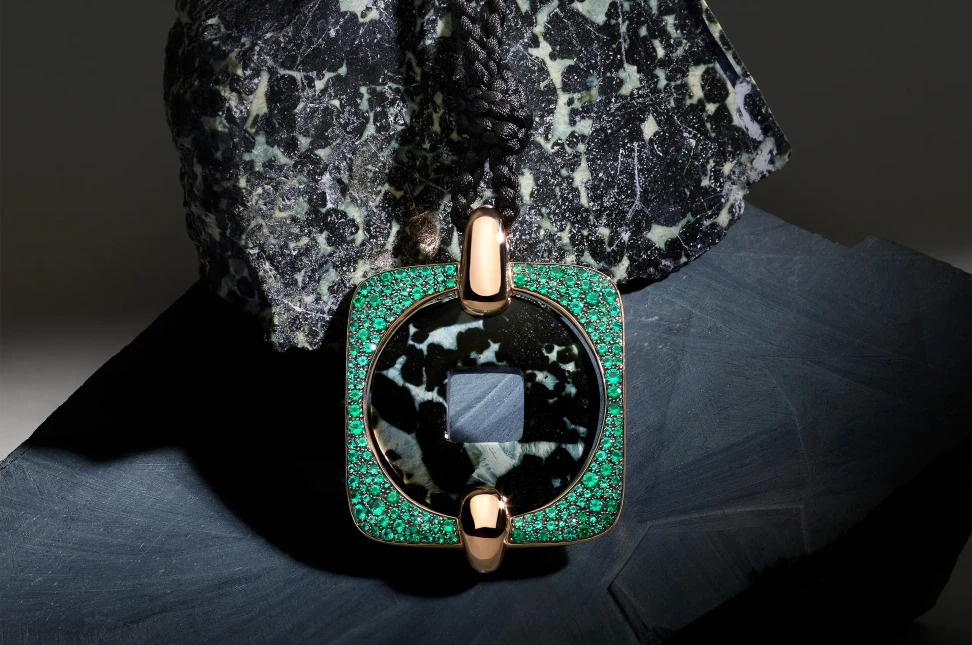 Pomellato’s signature irregular pavé brings diamonds, sapphires, rubies and demantoids into an organic dialogue with opaque hardstones, rejecting rigid symmetry in favour of a more instinctive composition.