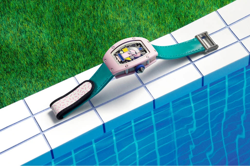 <p>Richard Mille RM-07-01 in gold and ceramic</p>