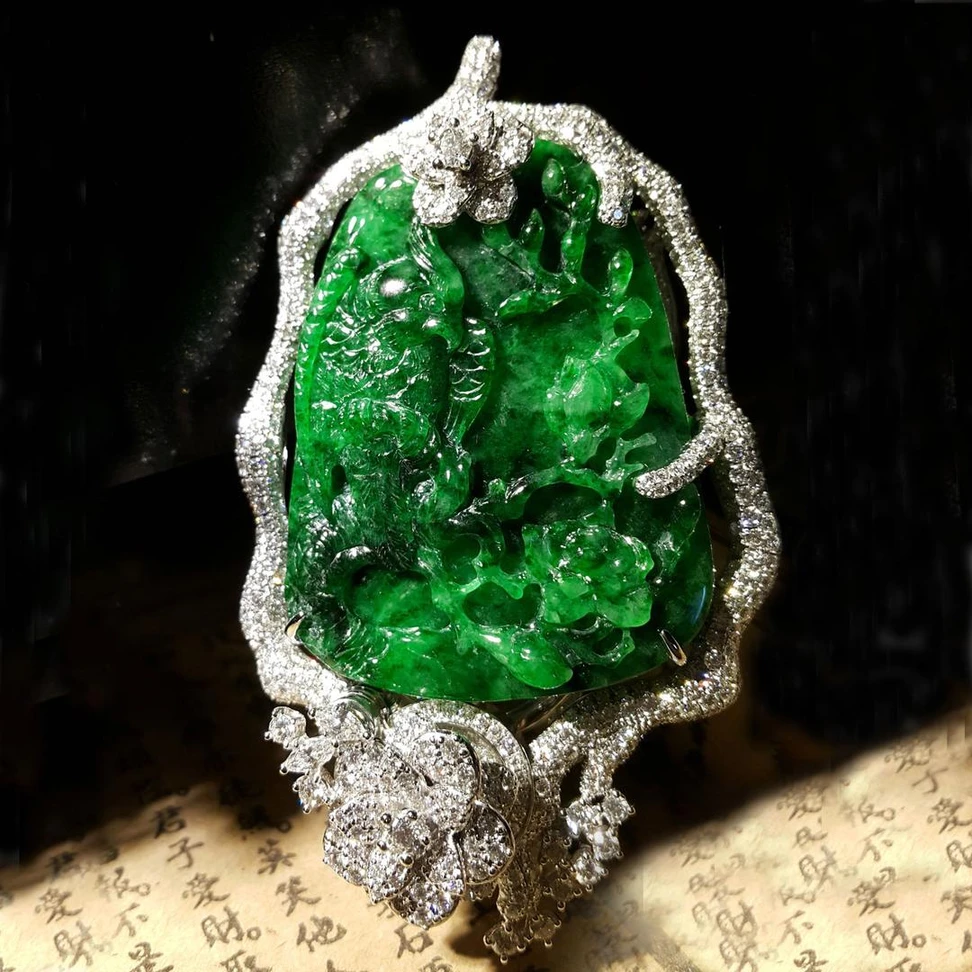 <p>The Bird’s Secret Garden lorgnette by Anita So for Osatina Jewellery</p>