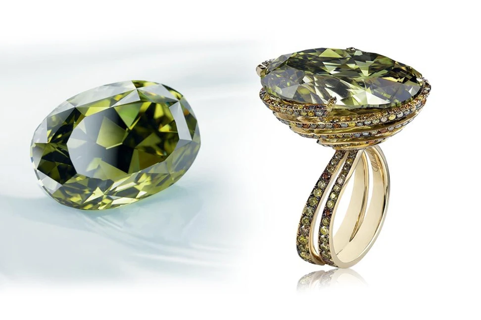 <p>Chopard Chameleon Diamond Ring</p>