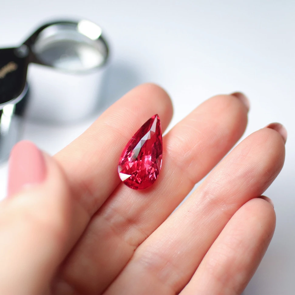 <p>The term Jedi spinel refers to a specific pure pinkish-red colour with absolutely no dark undertones</p>
