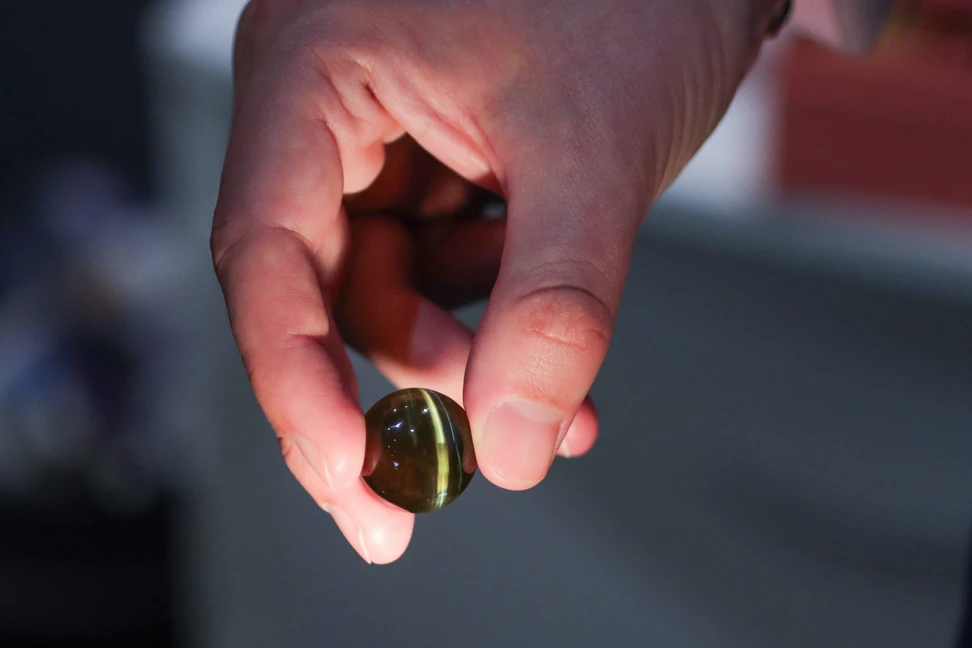 <p>It is not an heirloom dragged from a forgotten safe, but a new giant in the gemstone world</p>

