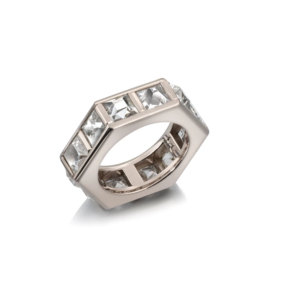 <p>Cora Sheibani Time Line ring in 18K champagne gold, set with diamonds</p>
