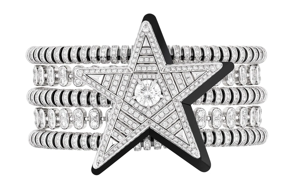 Chanel Talisman Contrasté bracelet in white gold, set with diamonds, onyx and black ceramic