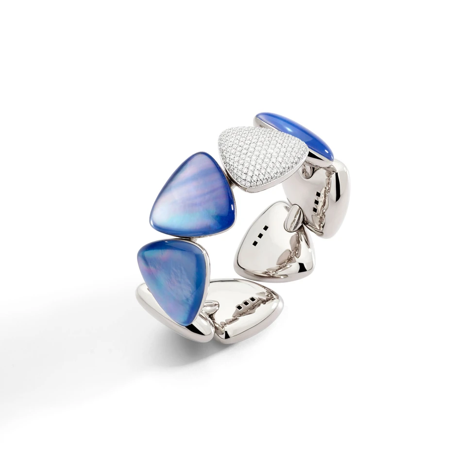 Vhernier Freccia High Jewellery bracelet with lapis lazuli, rock crystal, mother of pearl and 3.56 carats of diamonds in white gold 