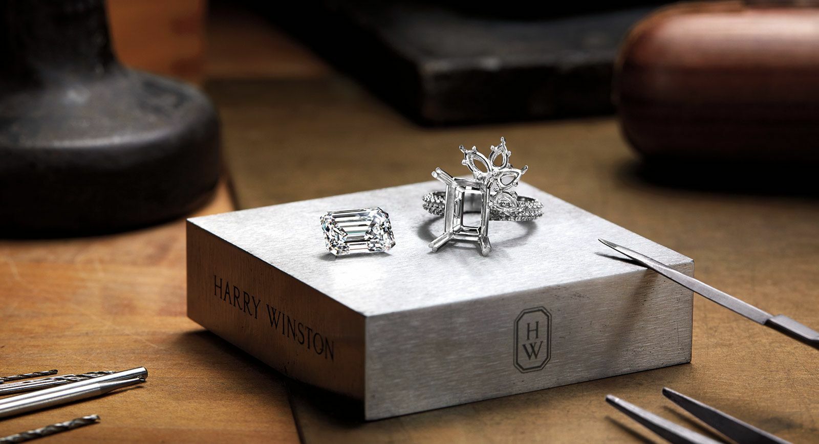 Бриллиантовое помолвочное кольцо Harry Winston