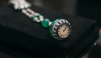 S1x1 christies diamond green watch banner