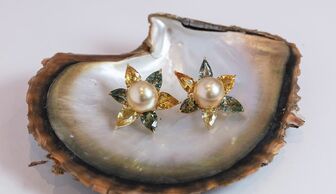 S1x1 assael golden pearl earrings banner