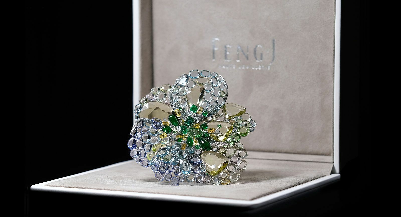 Feng J floating setting jewellery 