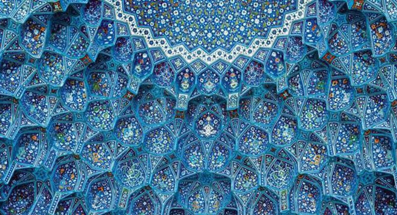 Драгоценные узоры: Арабески в ювелирном дизайне