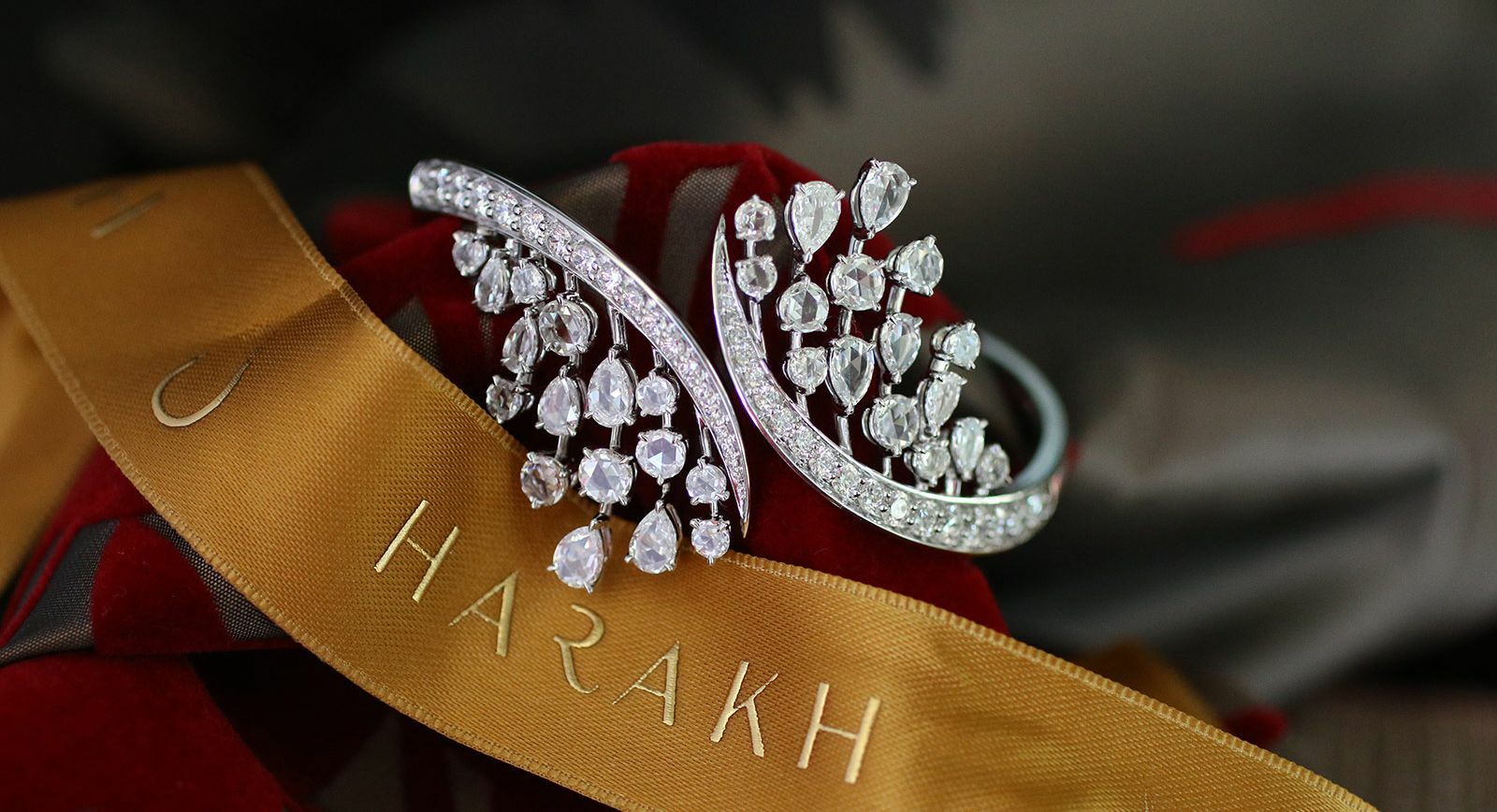 бриллиантовый браслет HARAKH