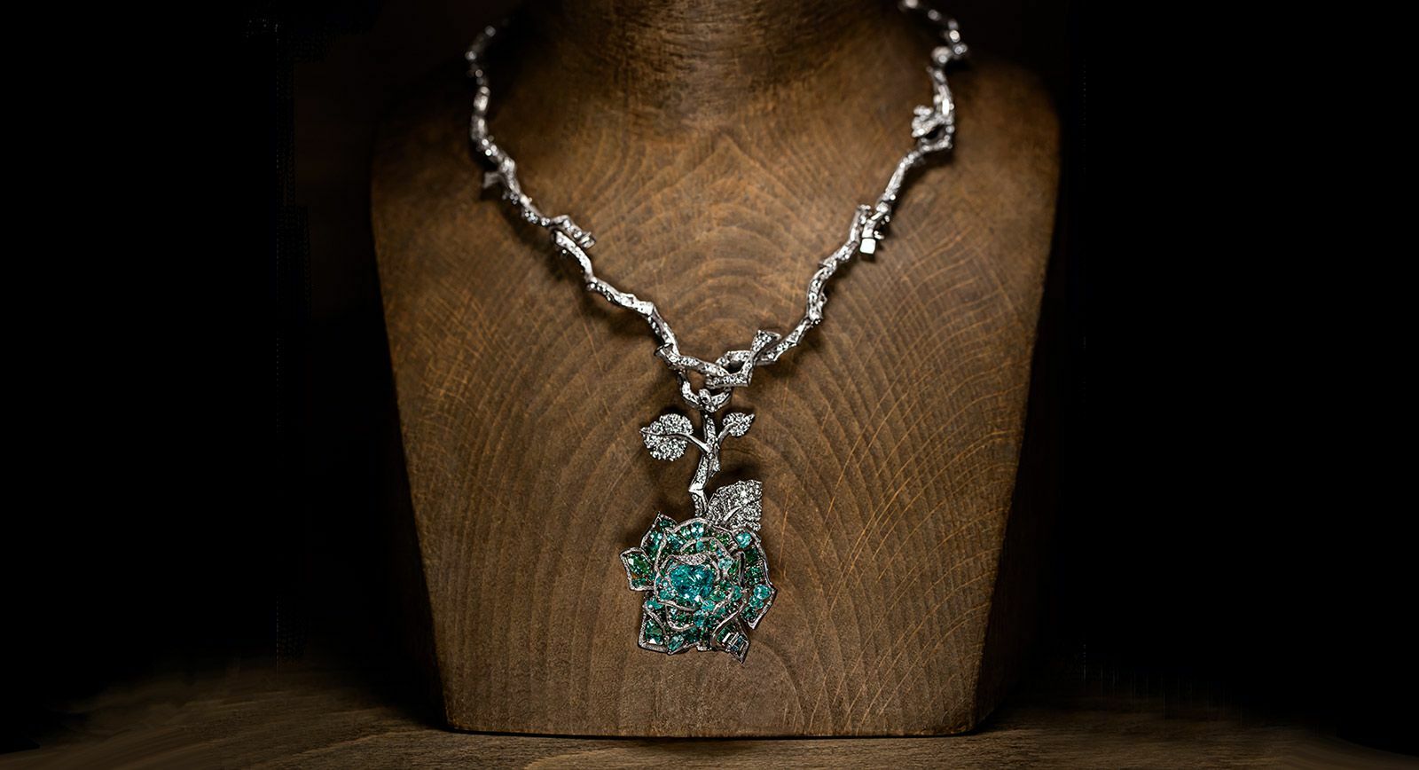 RoseDior necklace with Paraiba-type tourmalines and diamonds