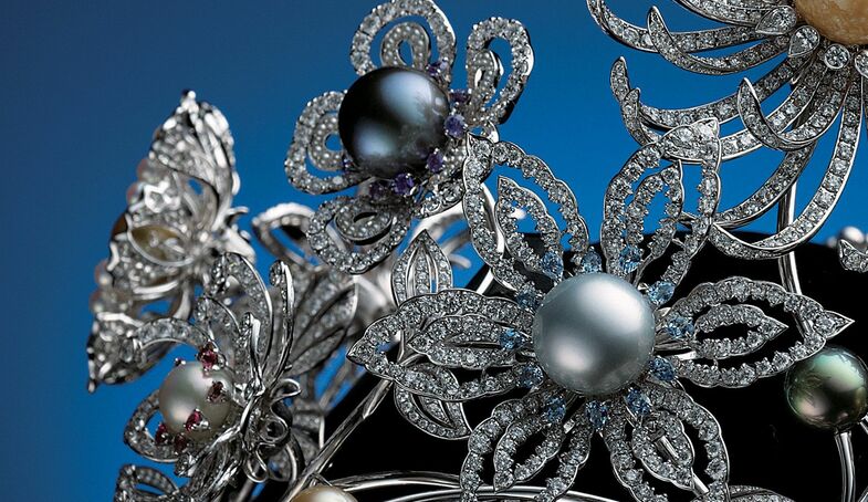 S2x1 mikimoto crown pearl details