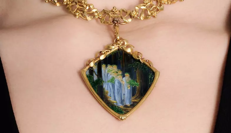 S2x1 falize  enamel and gold pendent necklace  circa 1900. banner.jpg