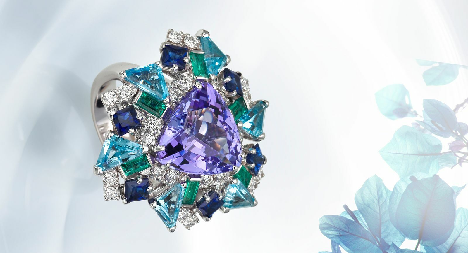 Jewellery From Carlo Barberis Allows to See the World in Bright Colours