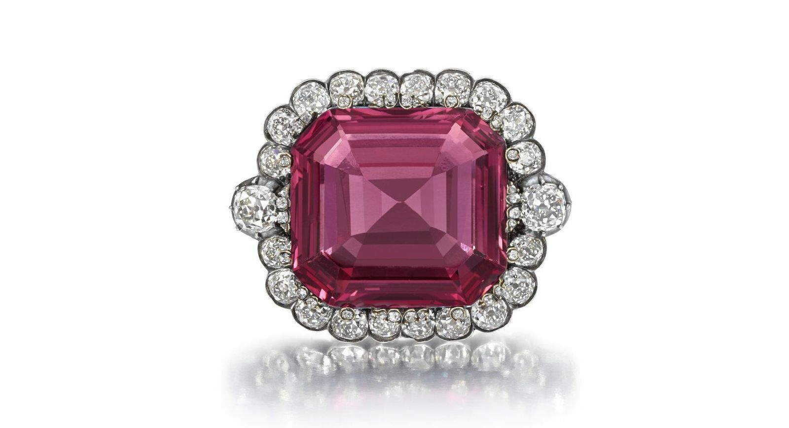 5 Remarkable Jewels Up For Auction At Bonhams On The 24th of September