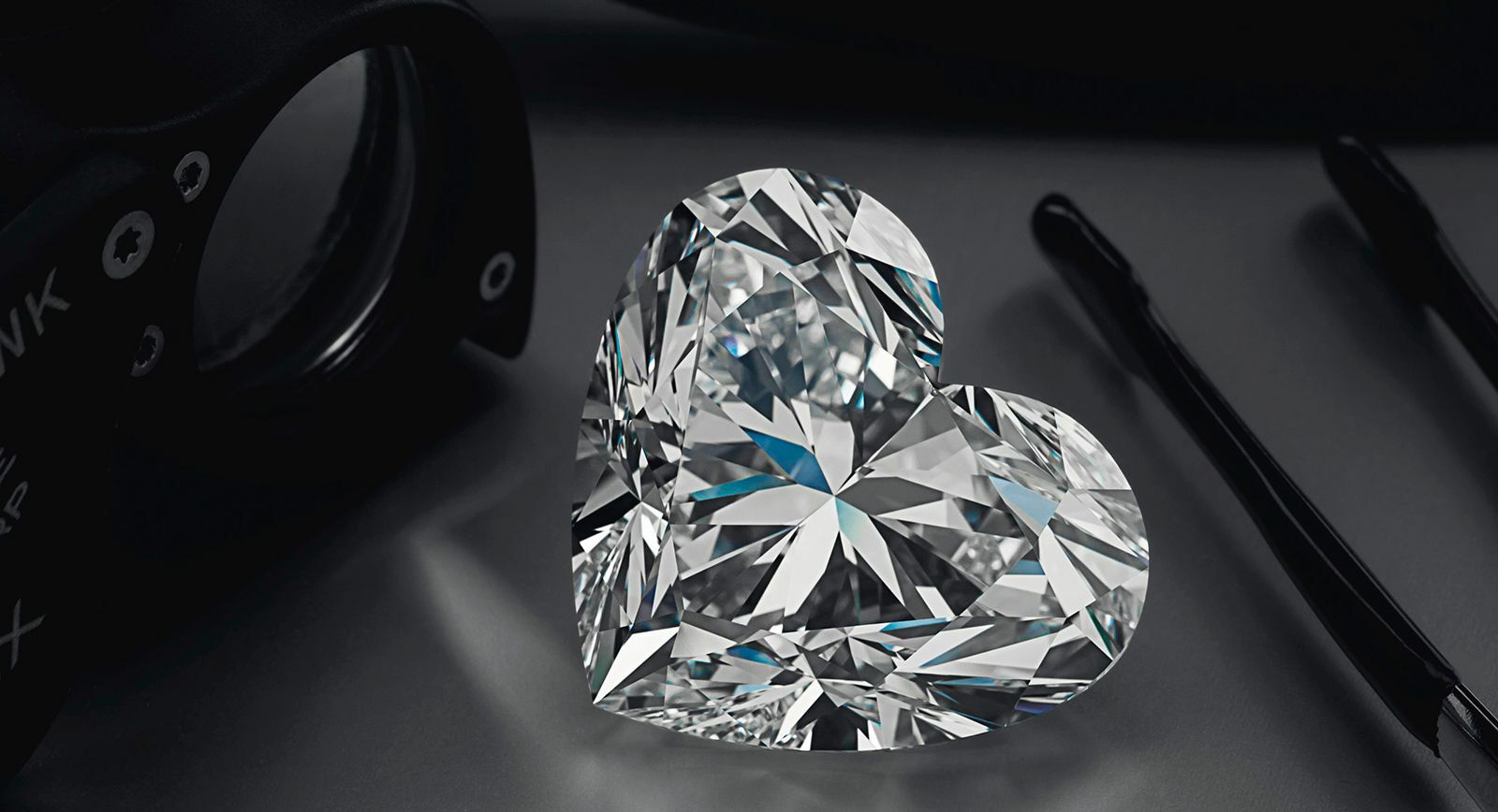 Largest ever "heart-cut" diamond La Legende put up for sale at Christie’s