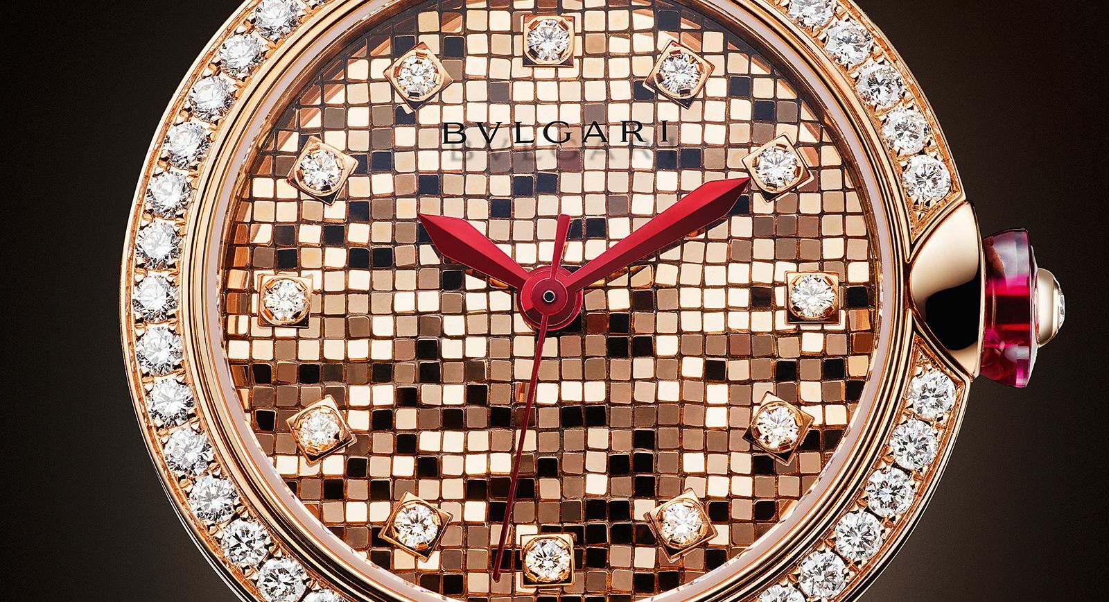 Lvcea Mosaique: Новая модель часов Bvlgari в линейке Lvcea