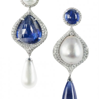 Sapphires and natural saltwater pearls earrings