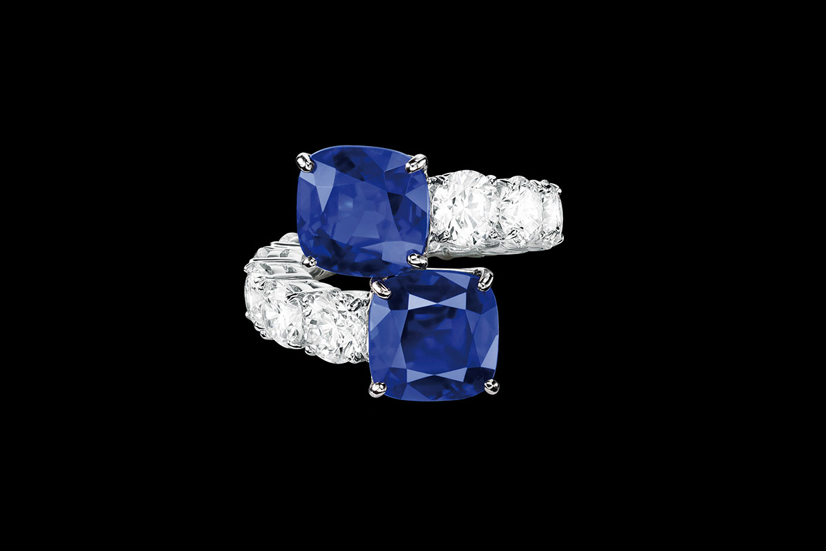 Sabbadini Toi&Moi ring with two Kashmir sapphires just over 7cts each