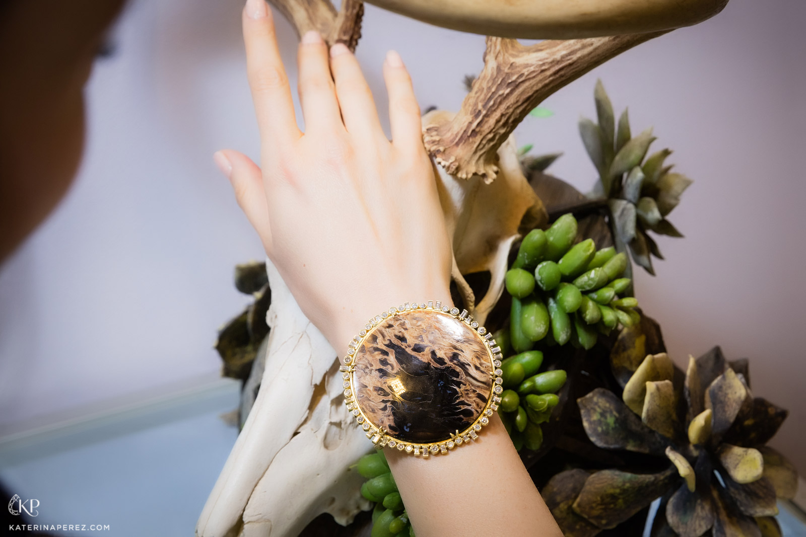 Feral fossilised palm wood cuff with 5 cts of diamonds. Photo by Simon Martner.