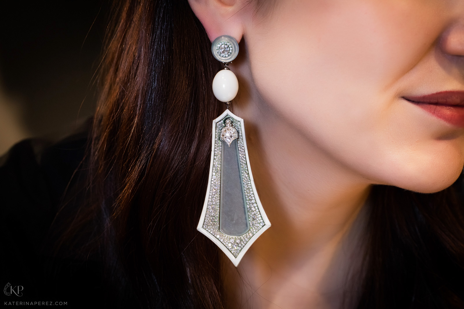 Arunashi earrings with clam pearl and diamonds. Photo credit: Simon Martner.