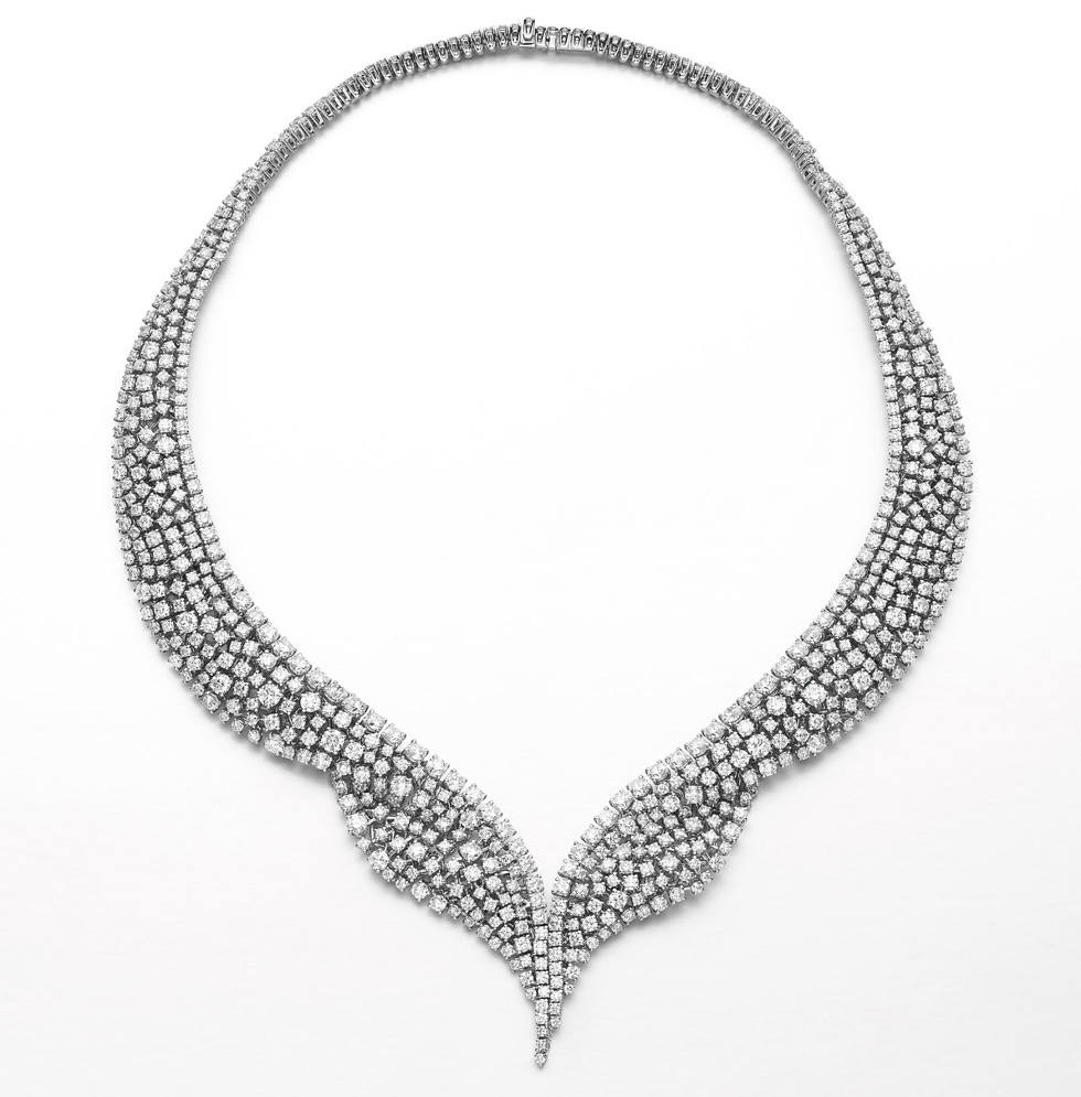 Mariposa diamond necklace by Qayten