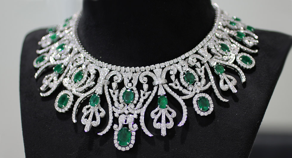 Bapalal Keshavlal emerald and diamond necklace