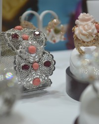 Драгоценные кружева Клаудио Ивано с рубинами, бриллиантами и кораллом